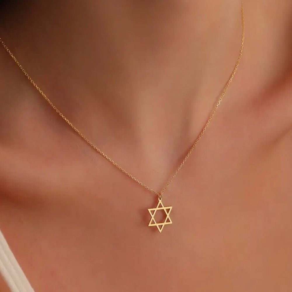 ✨✨Star Of David Thin Necklace✨✨ - Picture 4 of 5